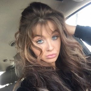 Meet your Posher, Faith